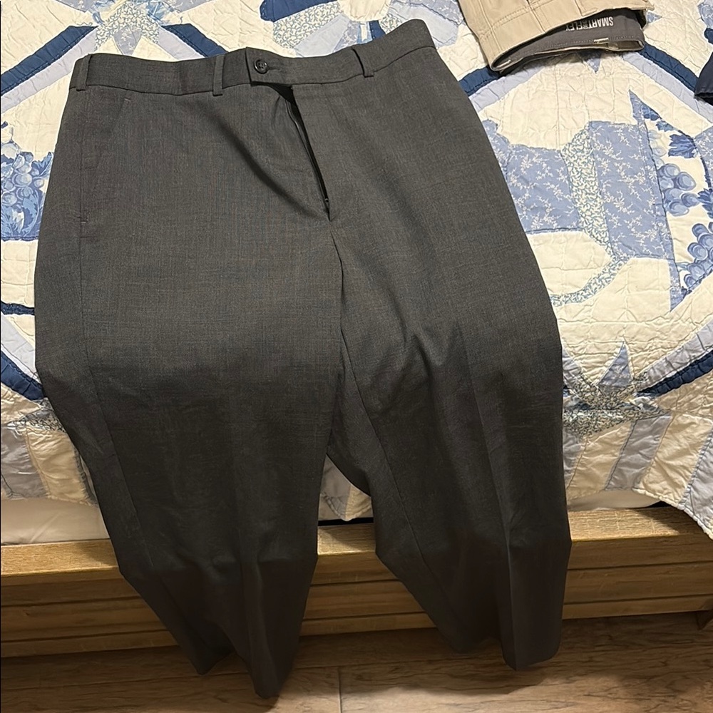 Gray Tailored Dress Pants with Classic Waistband
